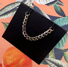 Load image into Gallery viewer, Tri-Rail Chain And Charm