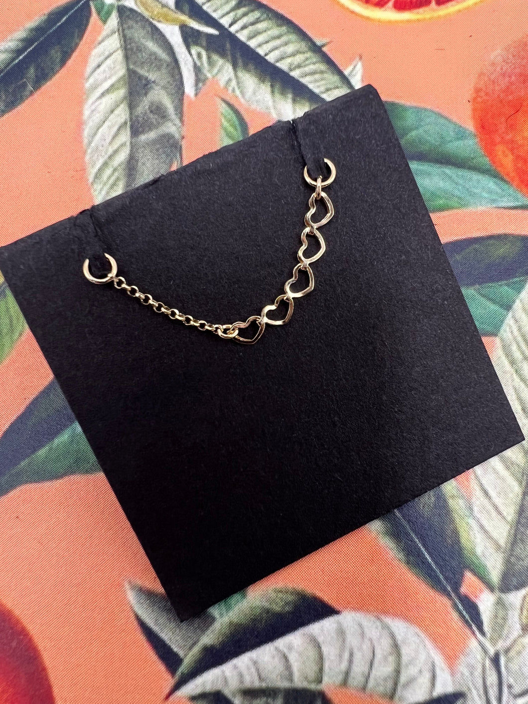 Barracuda Chain (Moving Hearts)